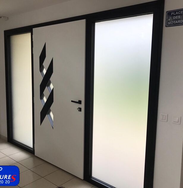 Porte aluminium modèle ADN