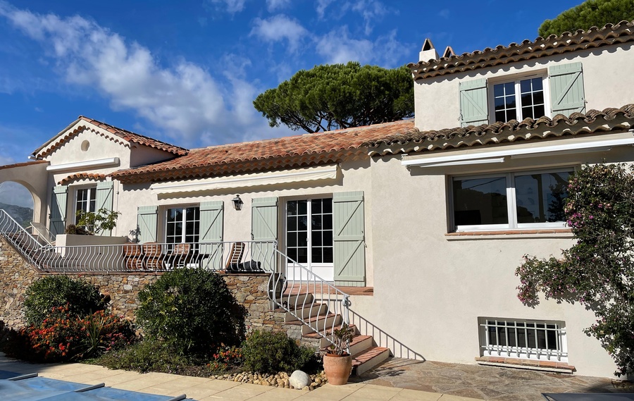 La gamme de fenêtres PVC à BURES SUR YVETTE