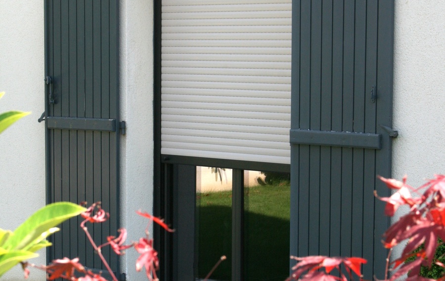 Volets battants roulants et occultants à BURES SUR YVETTE